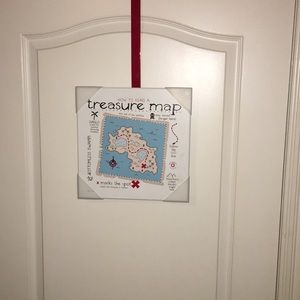 Stilwell Home Decor Stretched Canvas. NWT